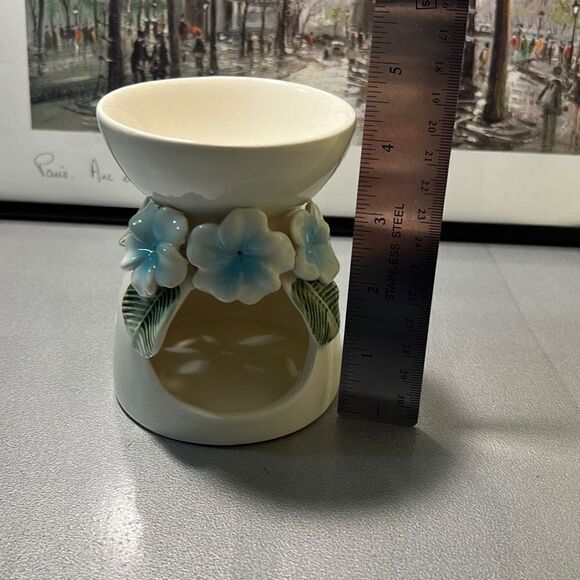 Blue & White‎ Hibiscus Ceramic Wax Warmer - NWOT - Picture 5 of 9